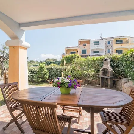 Borgo Dei Mirti 15 Apartment *