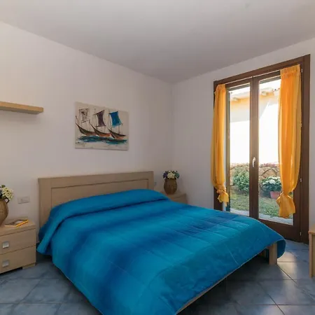 Borgo Dei Mirti 15 Lägenhet